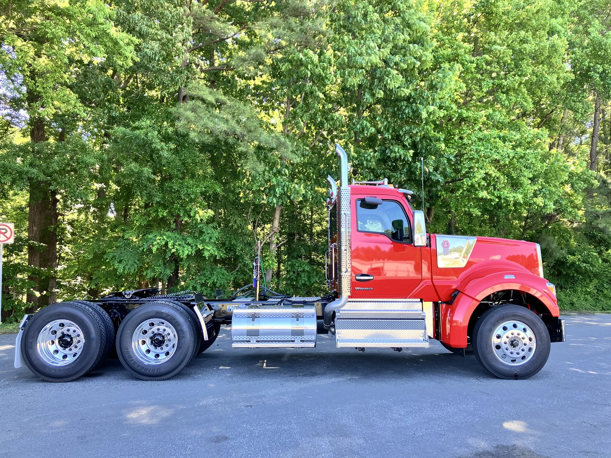 2027 Kenworth W990 in Keyser, WV — photo 5