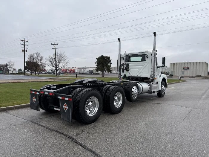 2026 International HX - image 6