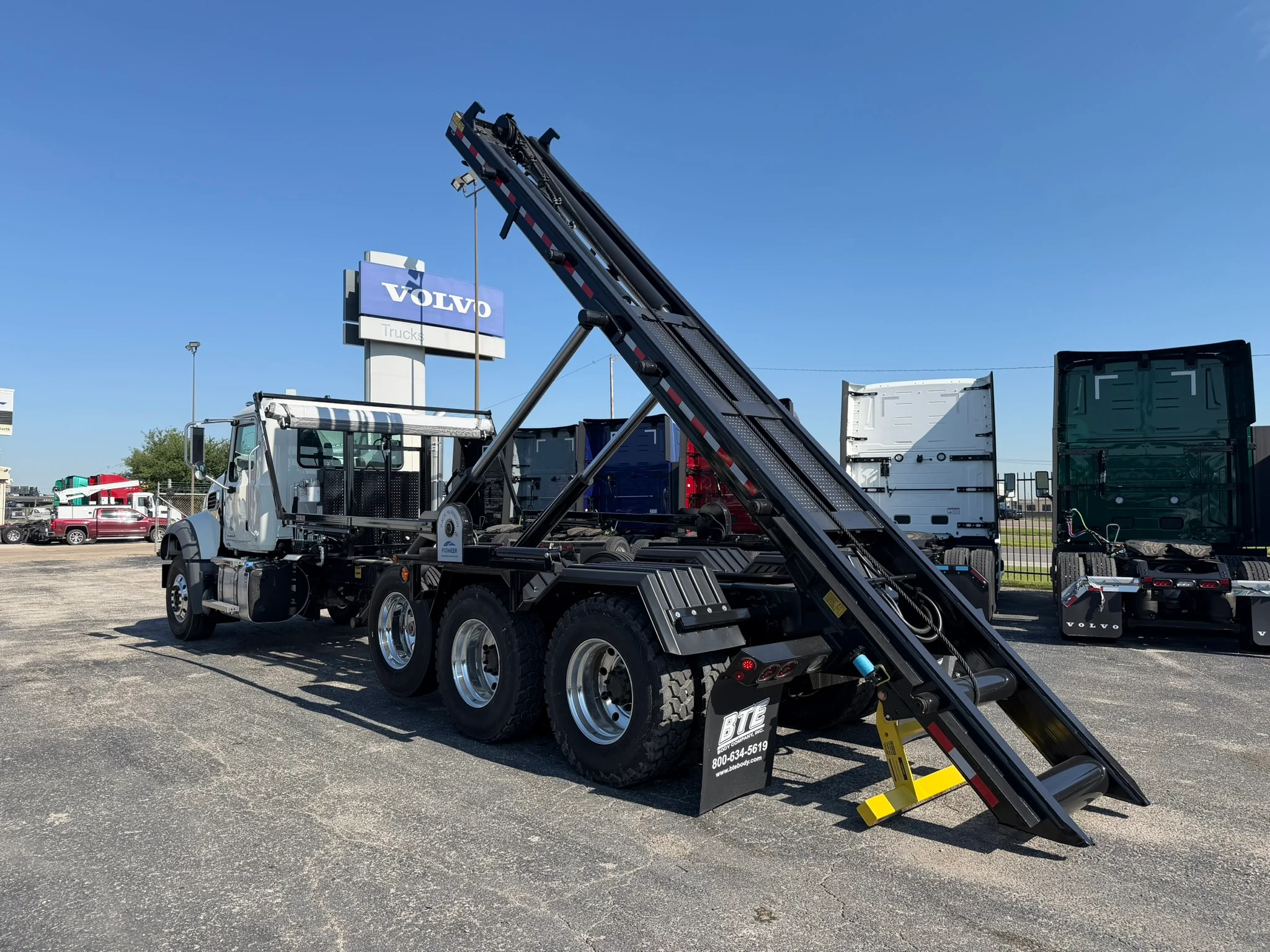 2026 Mack Granite in Fort Worth, TX — photo 13