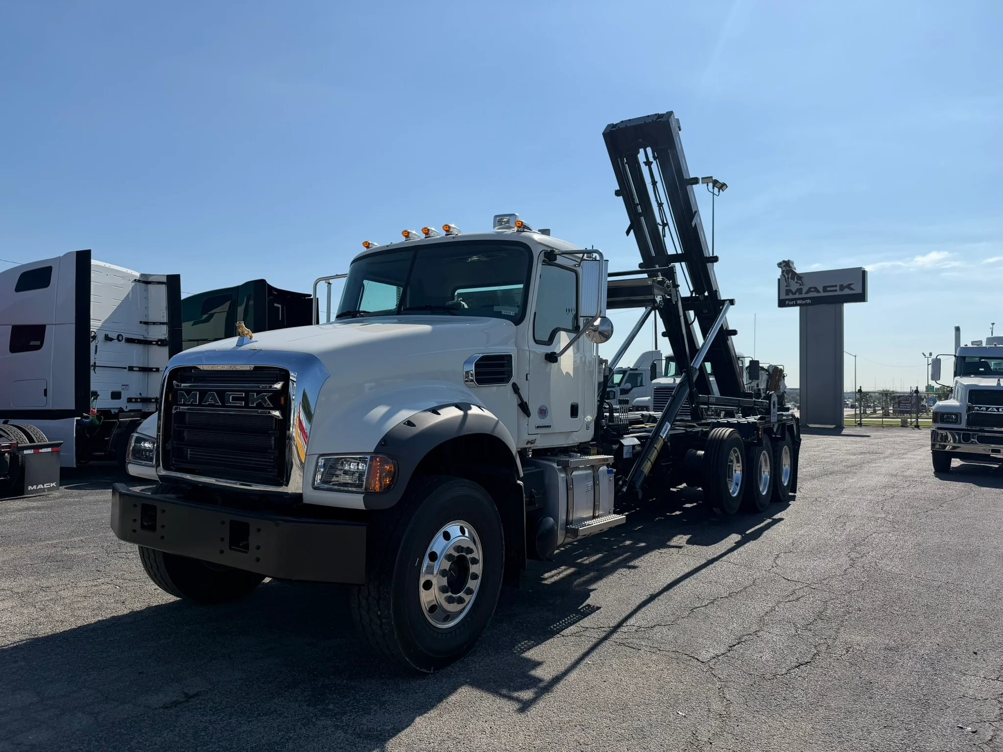 2026 Mack Granite in Fort Worth, TX — photo 10