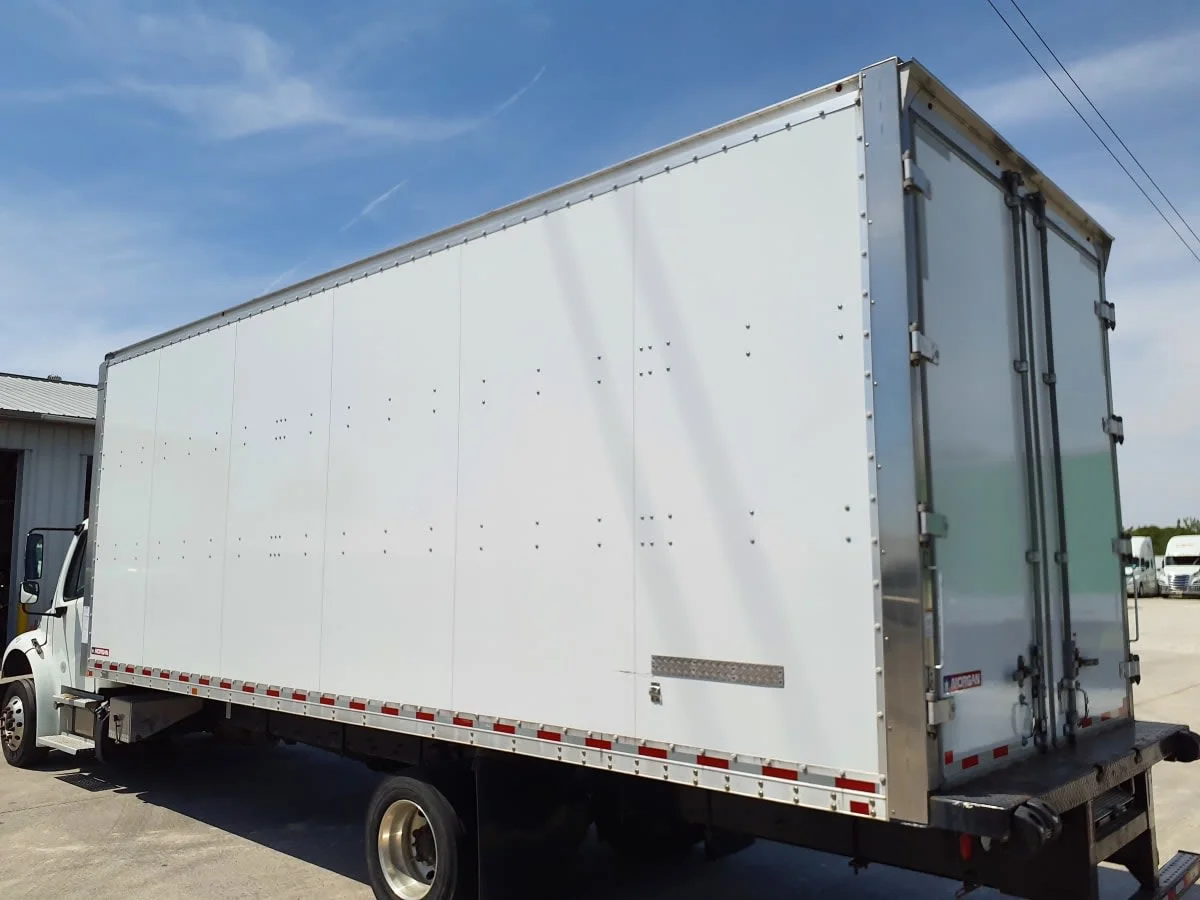 2020 Freightliner M2 106 in Indianapolis, IN — photo 6