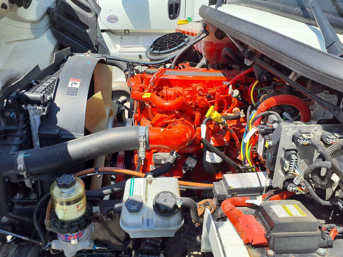 2020 Freightliner M2 106 in Indianapolis, IN — photo 9