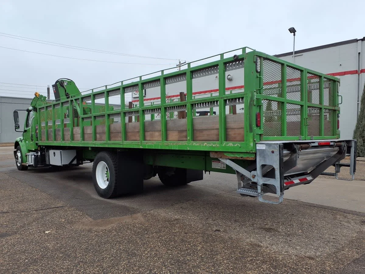 2019 Freightliner M2 106 in Minneapolis, MN — photo 6
