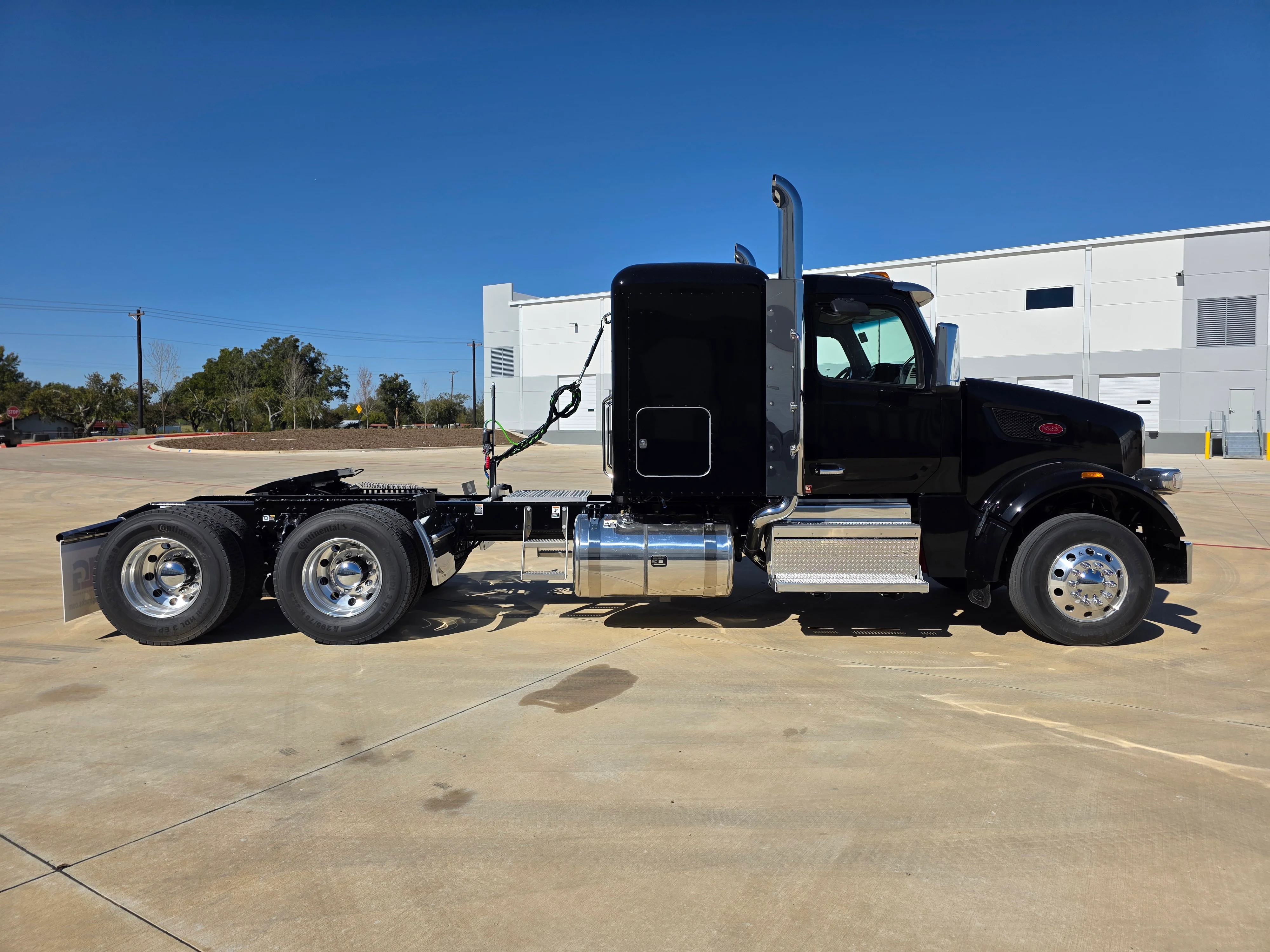 2026 Peterbilt 567 in Fort Smith, AR — photo 6