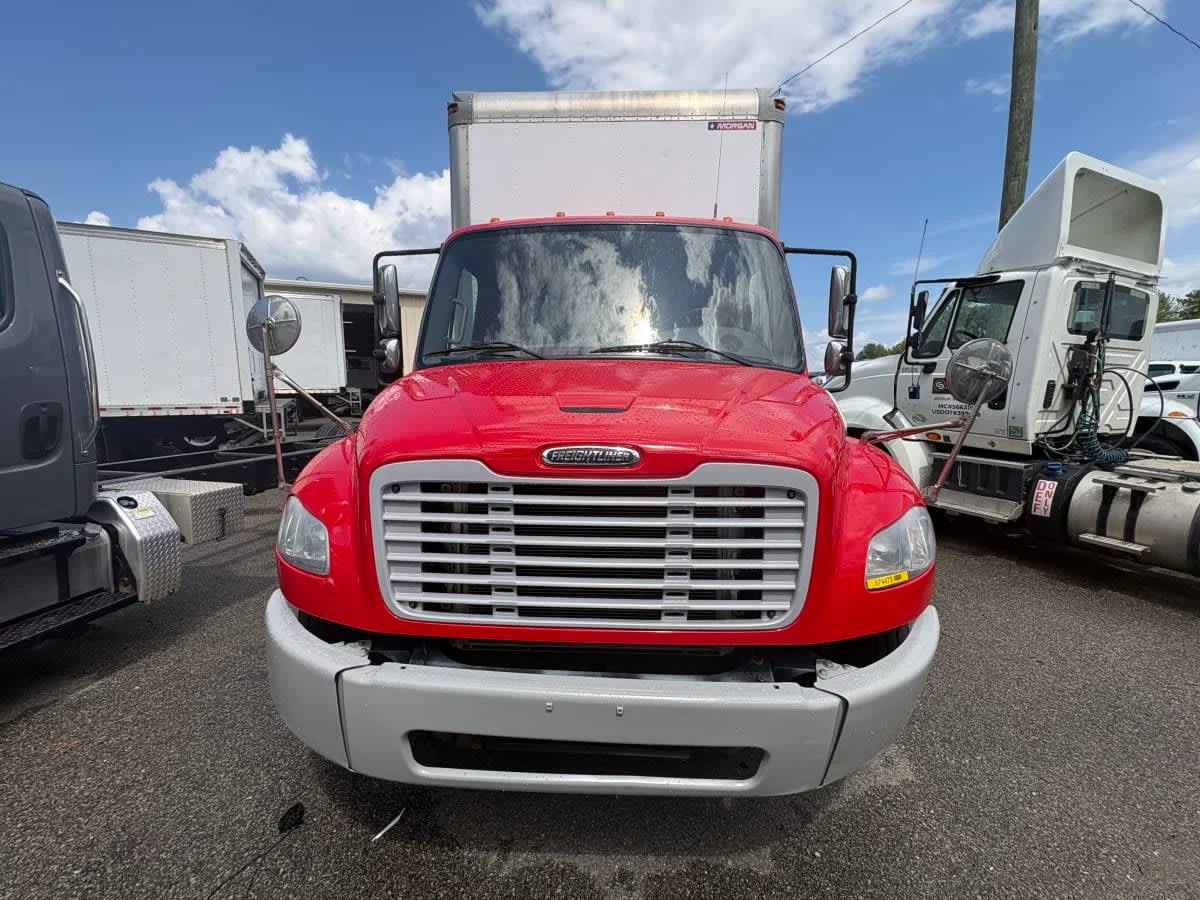 2017 Freightliner M2 106 in Ashland, VA — photo 2