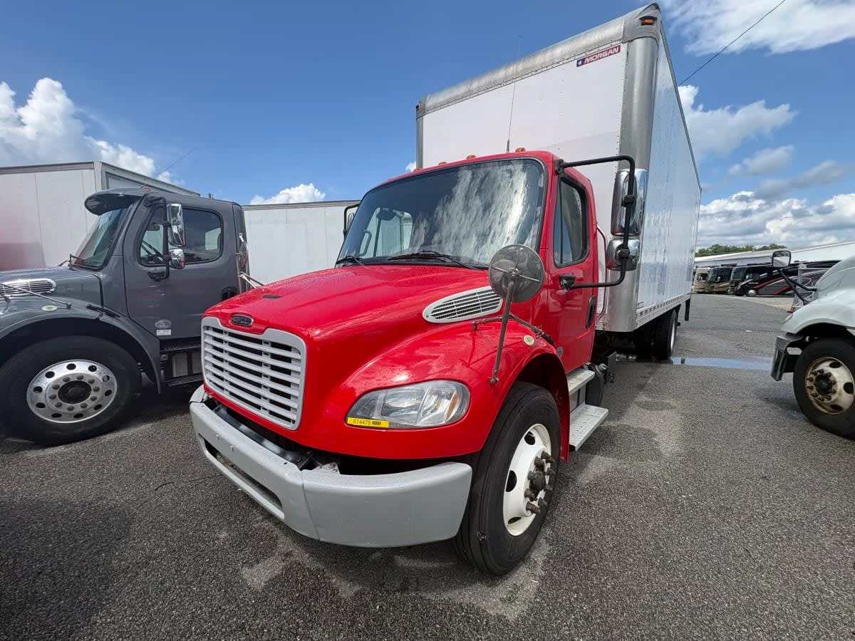 2017 Freightliner M2 106