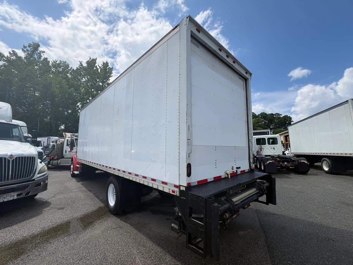 2017 Freightliner M2 106 in Ashland, VA — photo 6