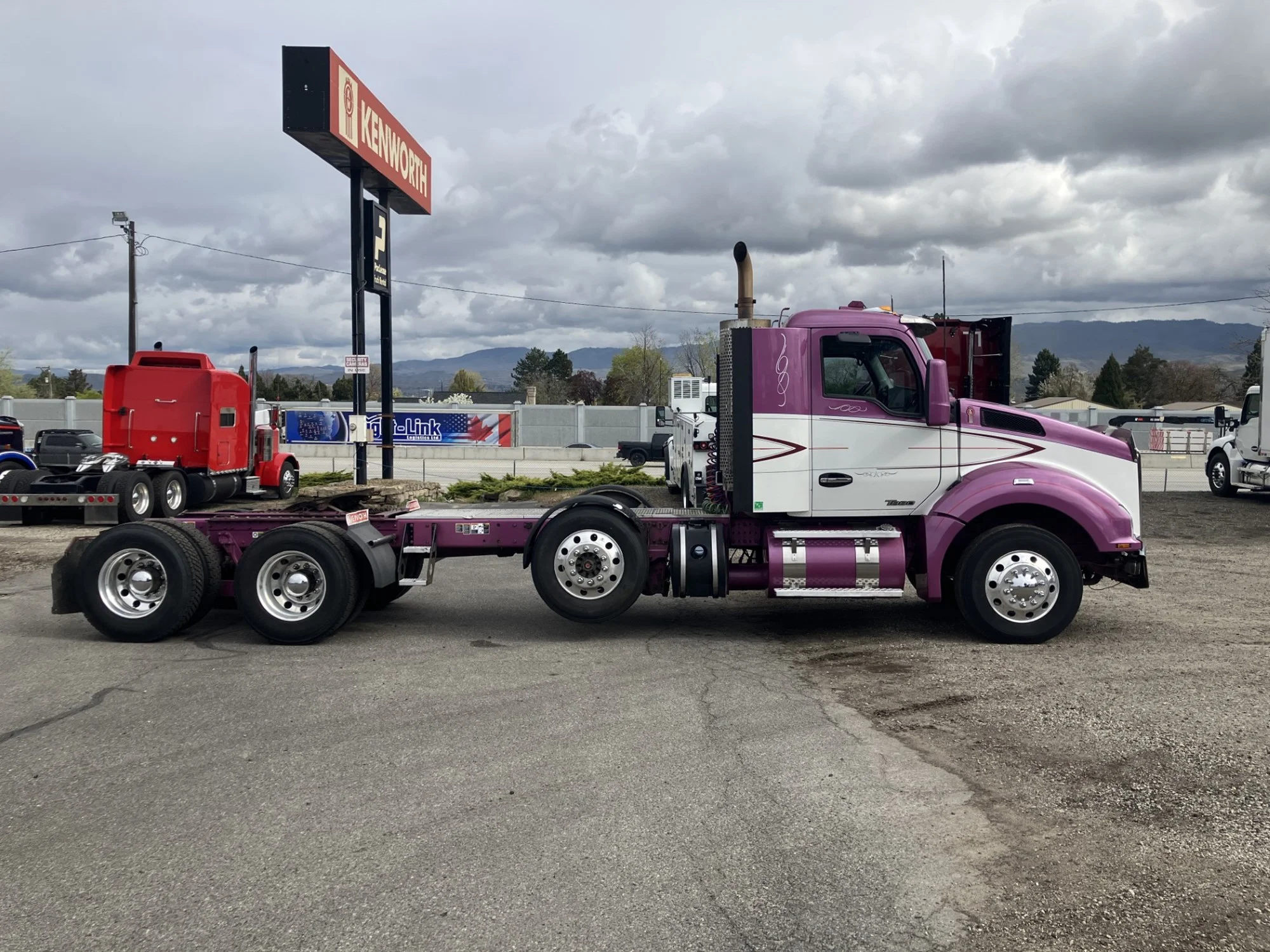 2020 Kenworth T880 - image 6