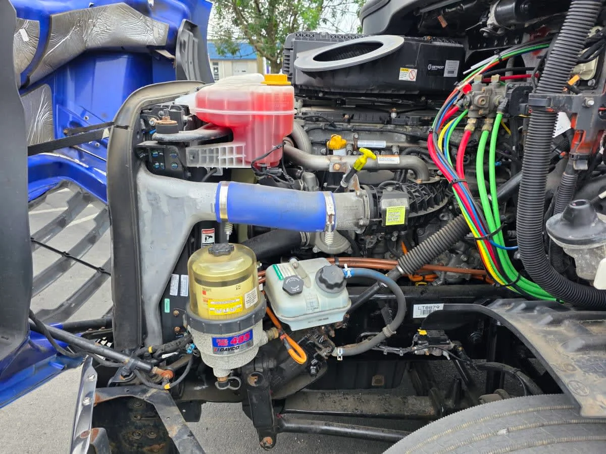2020 Freightliner Cascadia in Bensalem, PA — photo 8