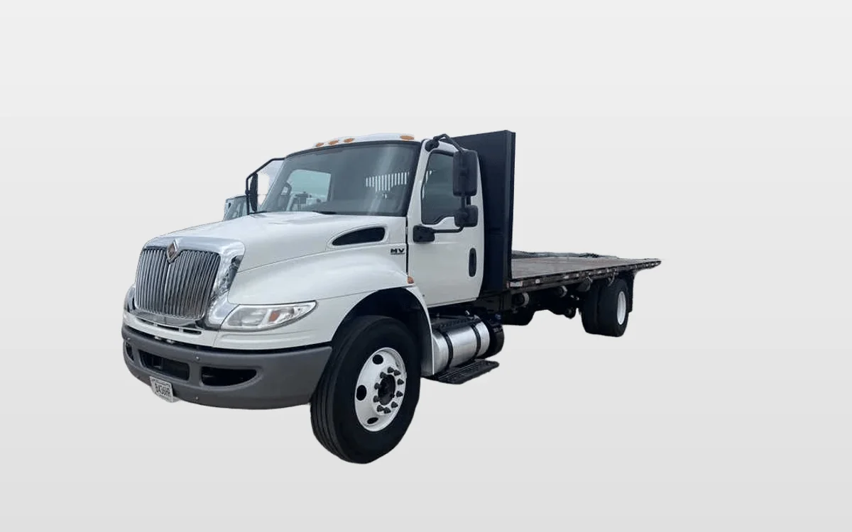 2020 International MV - image 1