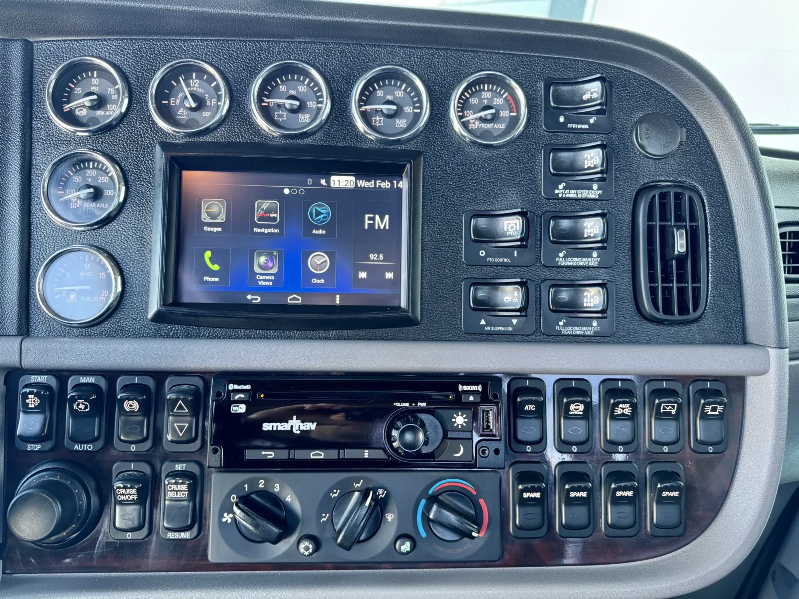 2020 Peterbilt 389 - image 18