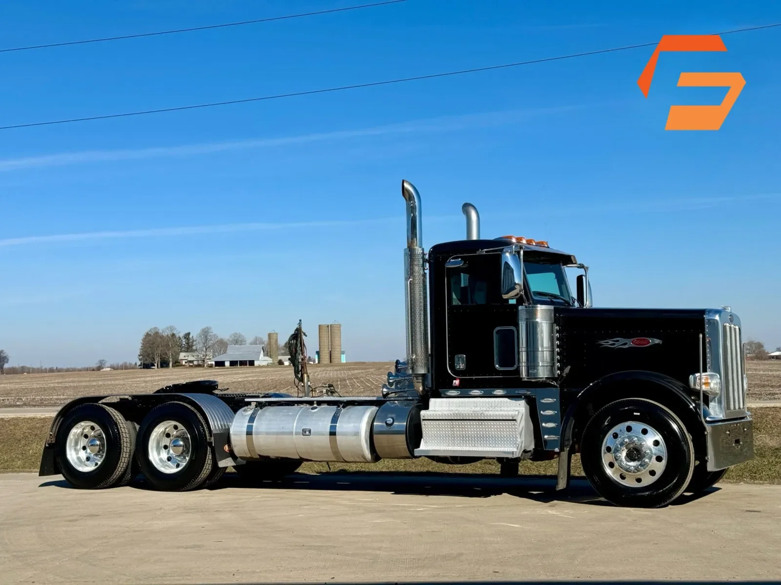 2020 Peterbilt 389 in New Lenox, IL