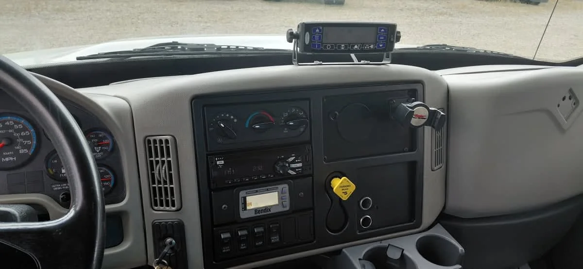 2019 International 4300 in West Chester, OH — photo 12