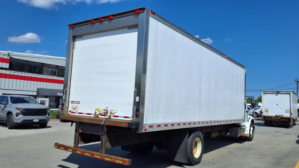 2017 Freightliner M2 106 in Salisbury, MA — photo 4