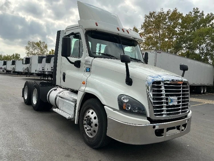 2019 Freightliner Cascadia in La Porte, IN