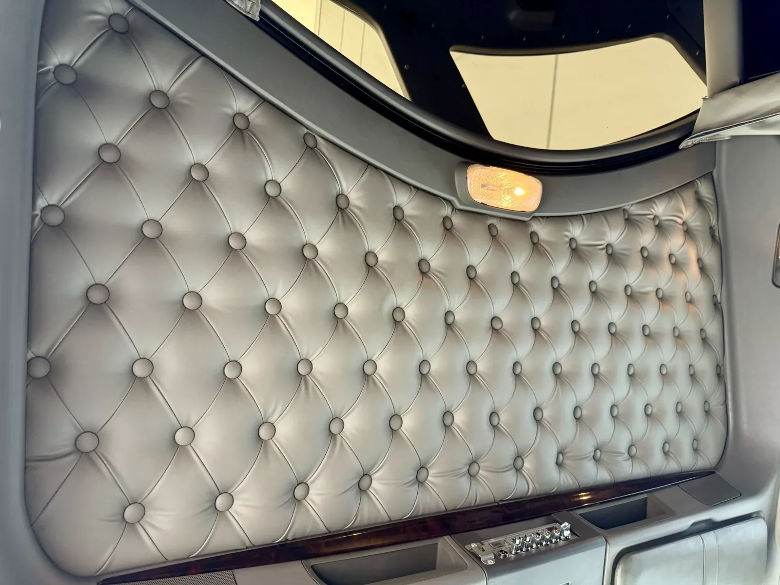 2017 Kenworth T800 - image 20