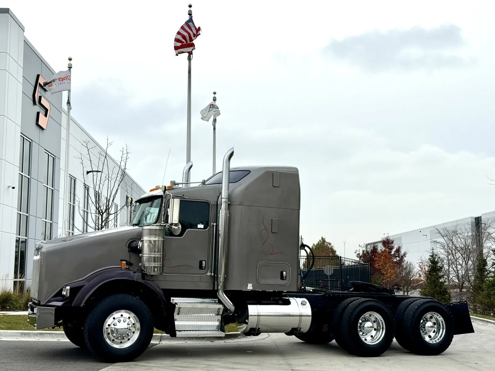 2017 Kenworth T800 in New Lenox, IL