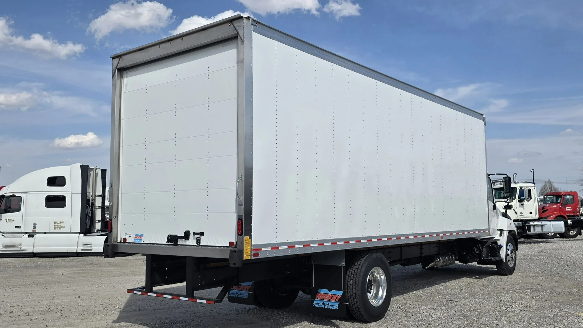 2026 Hino L6 in London, OH — photo 3