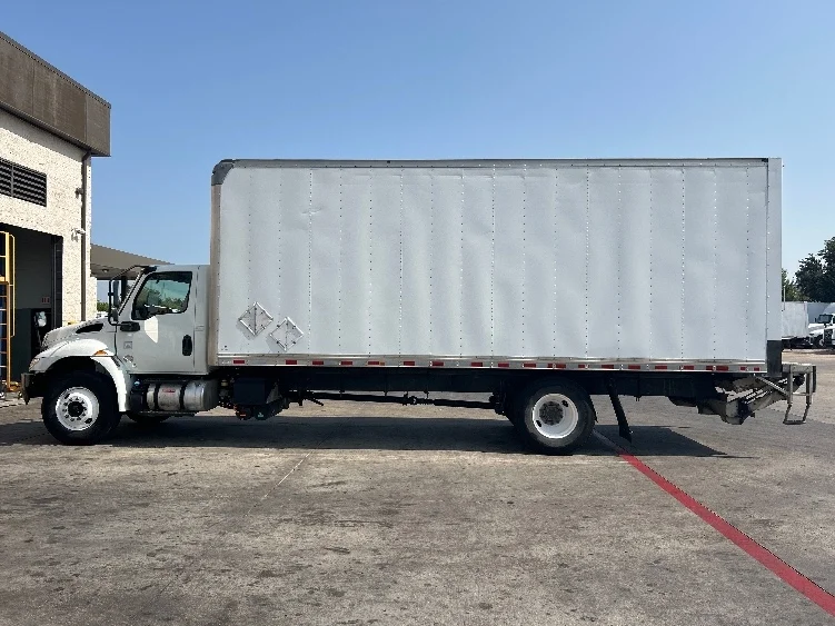 2021 International MV in Carrollton, TX — photo 4