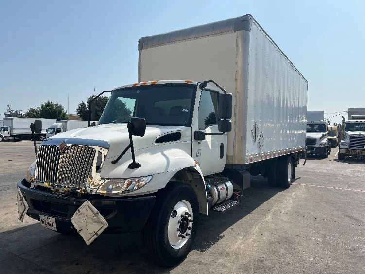 2021 International MV in Carrollton, TX — photo 3