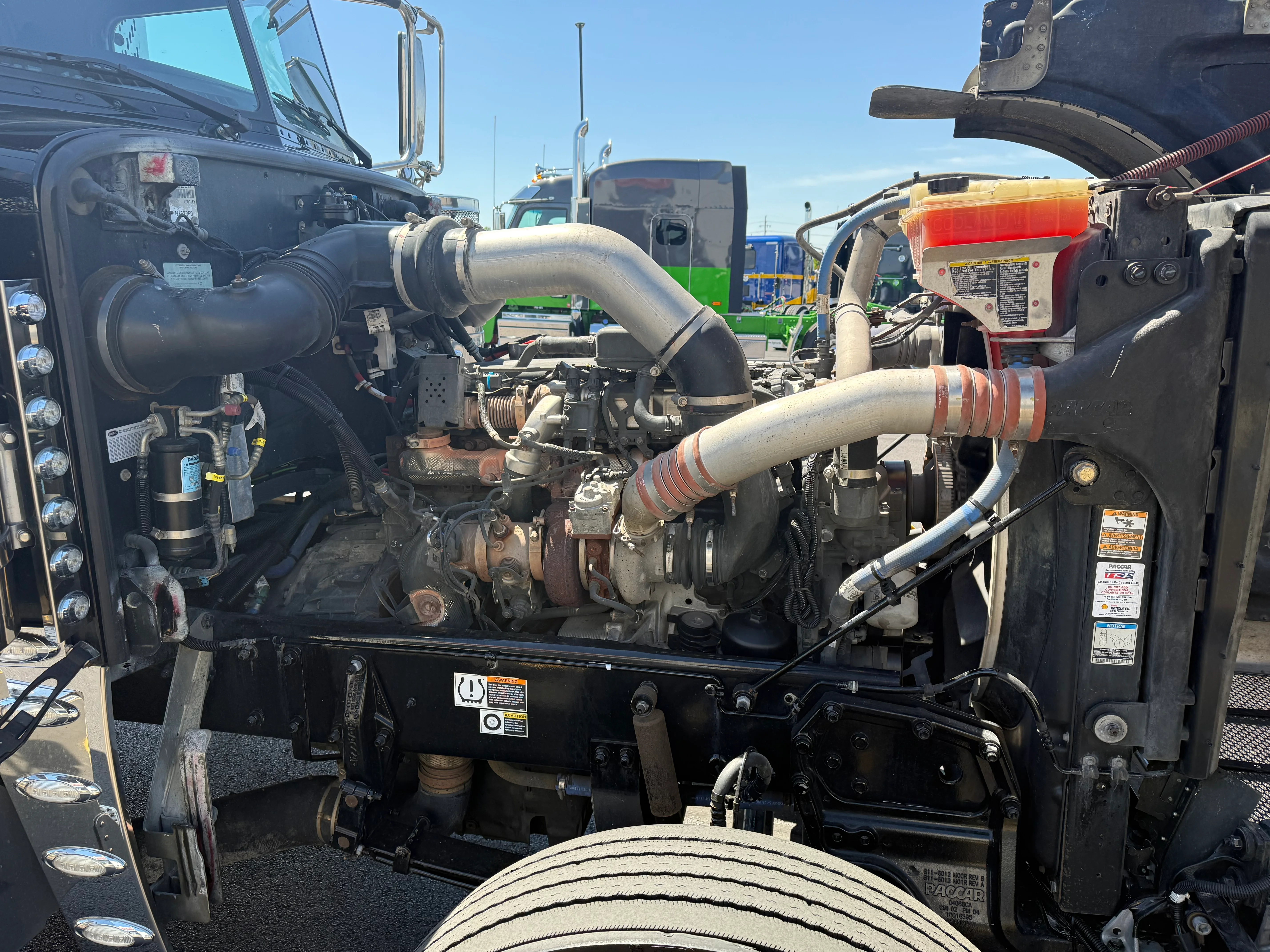 2023 Peterbilt 389 in Cincinnati, OH — photo 10