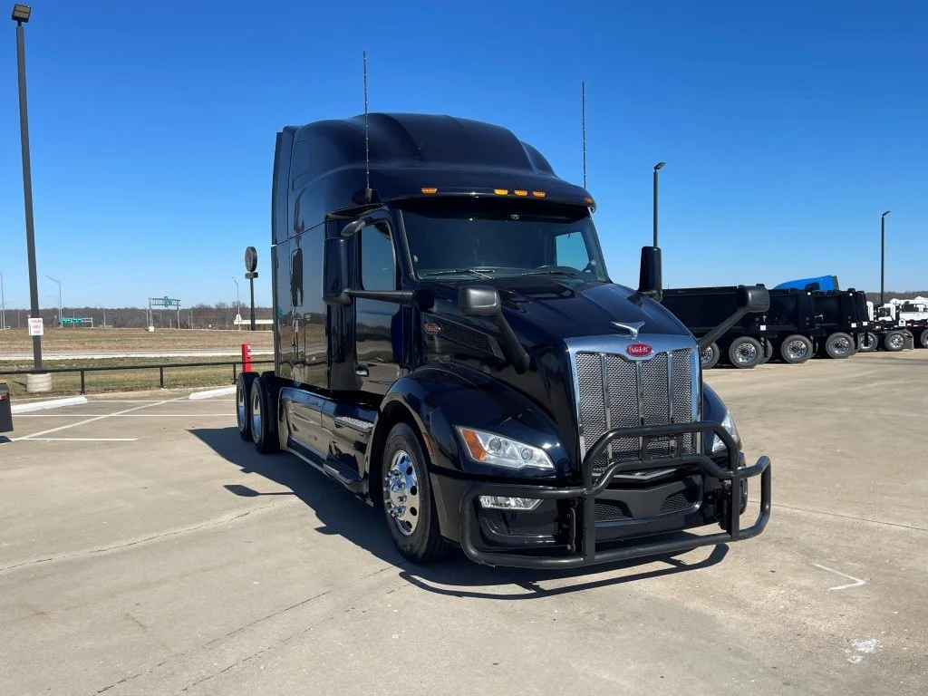 2023 Peterbilt 579 - image 7