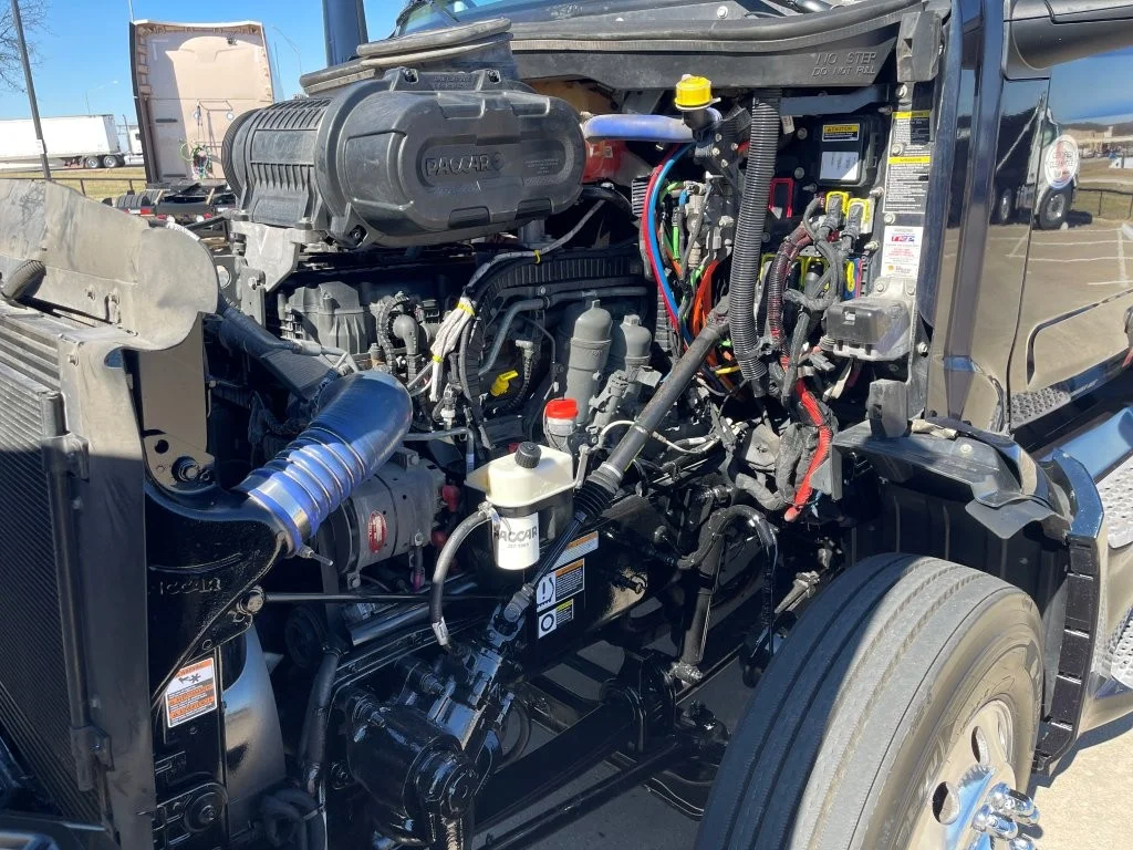 2023 Peterbilt 579 - image 9