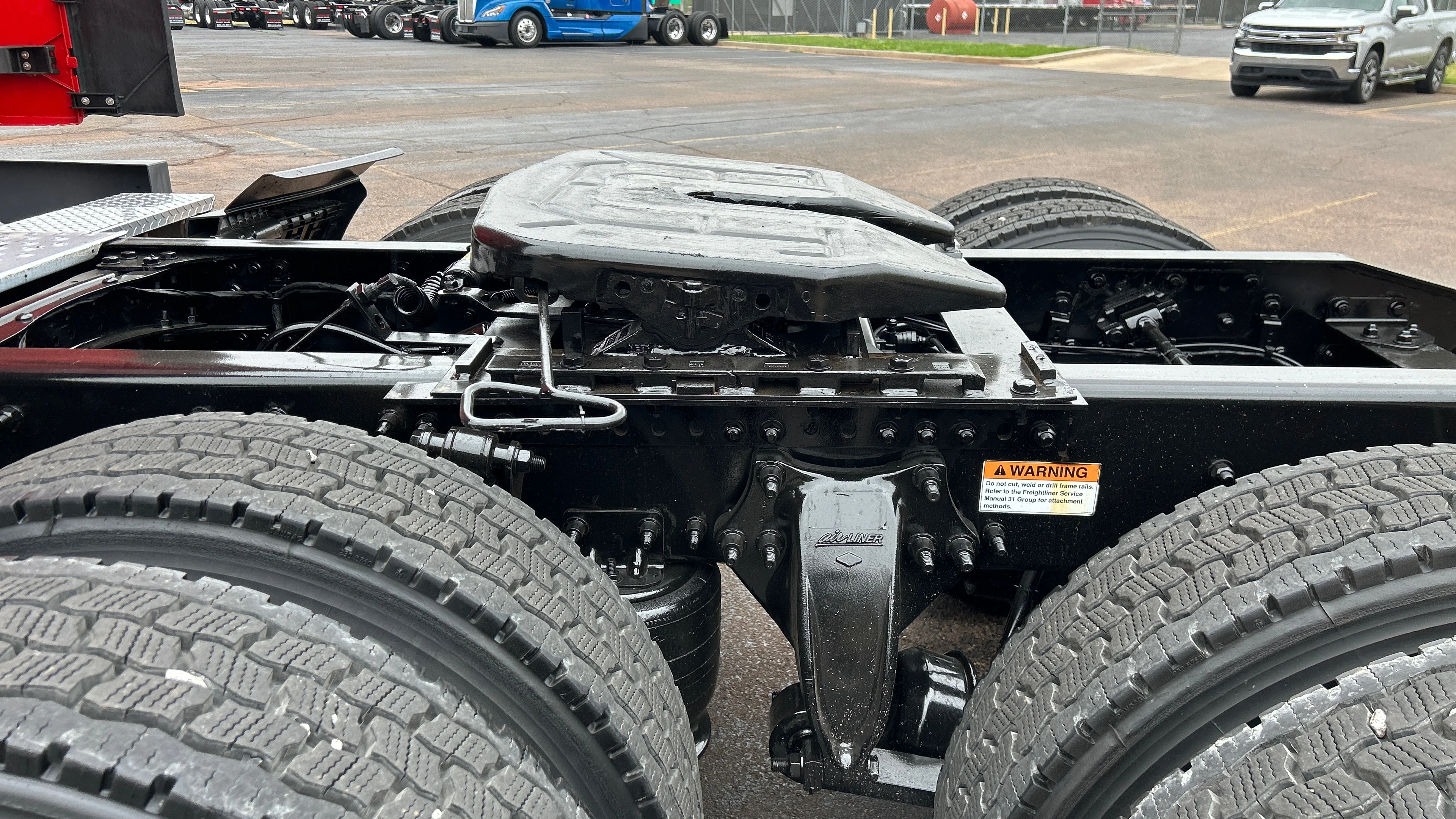 2023 Volvo VNL 760 in Kansas City, MO — photo 24