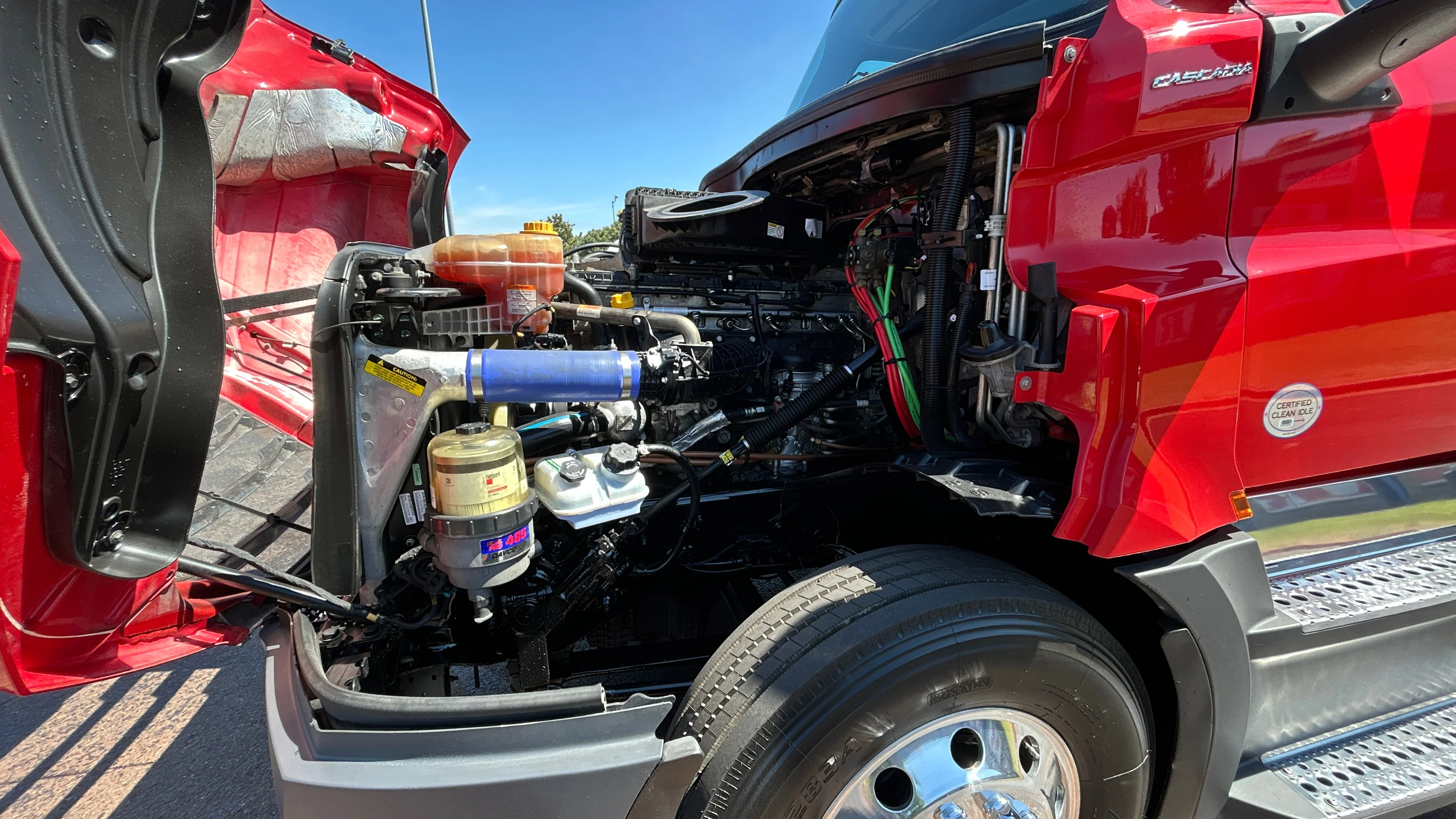 2023 Volvo VNL 760 in Kansas City, MO — photo 50