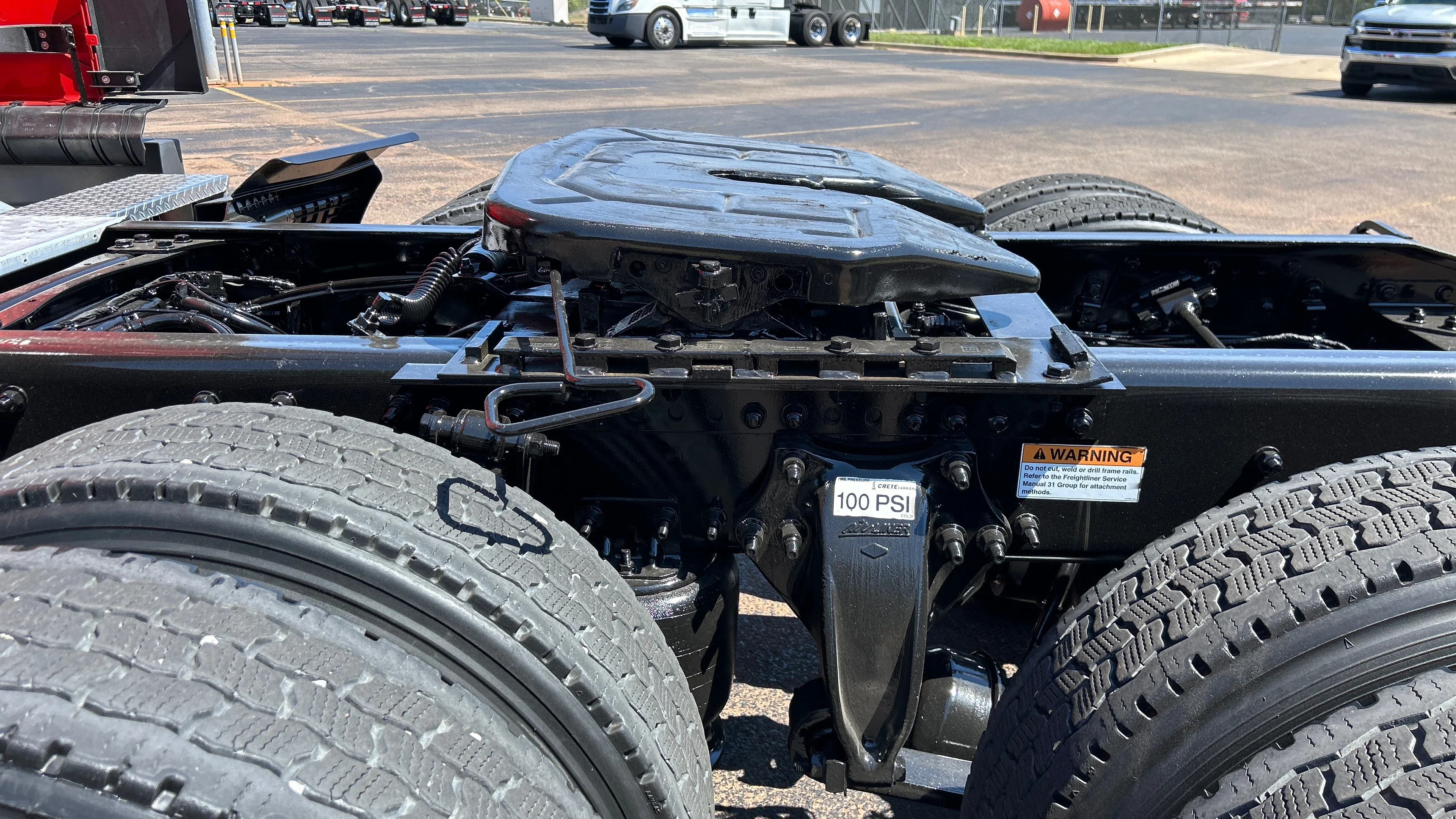 2023 Volvo VNL 760 in Kansas City, MO — photo 47