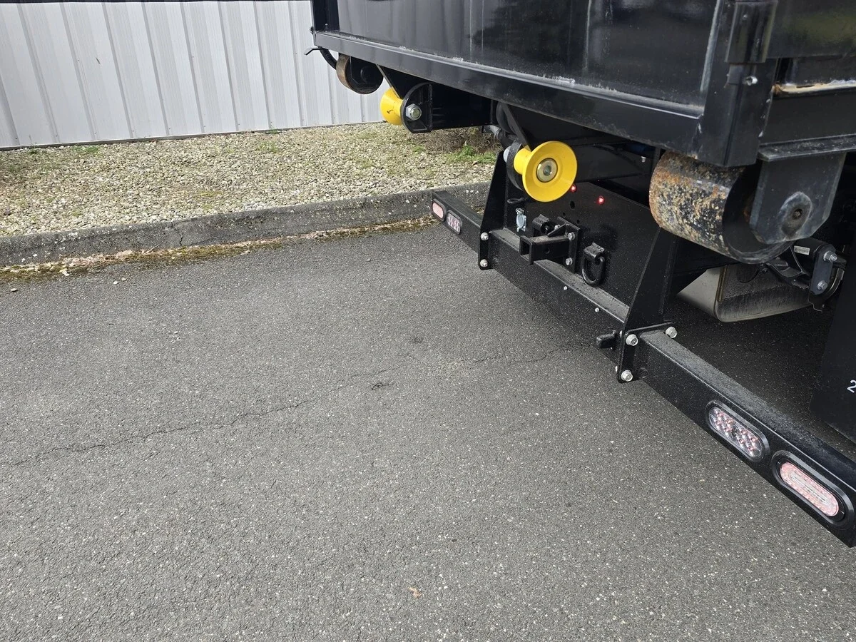 2026 Isuzu NRR - image 11