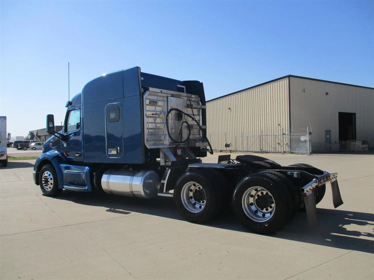 2022 Peterbilt 579 - image 5