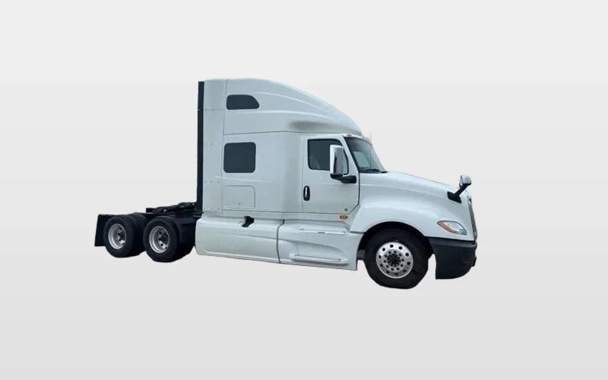 2023 International LT - image 1