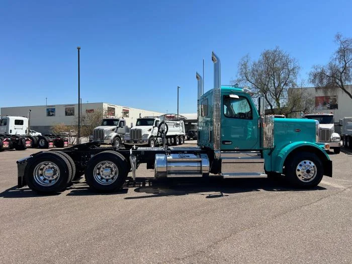 2026 Peterbilt 589 - image 8