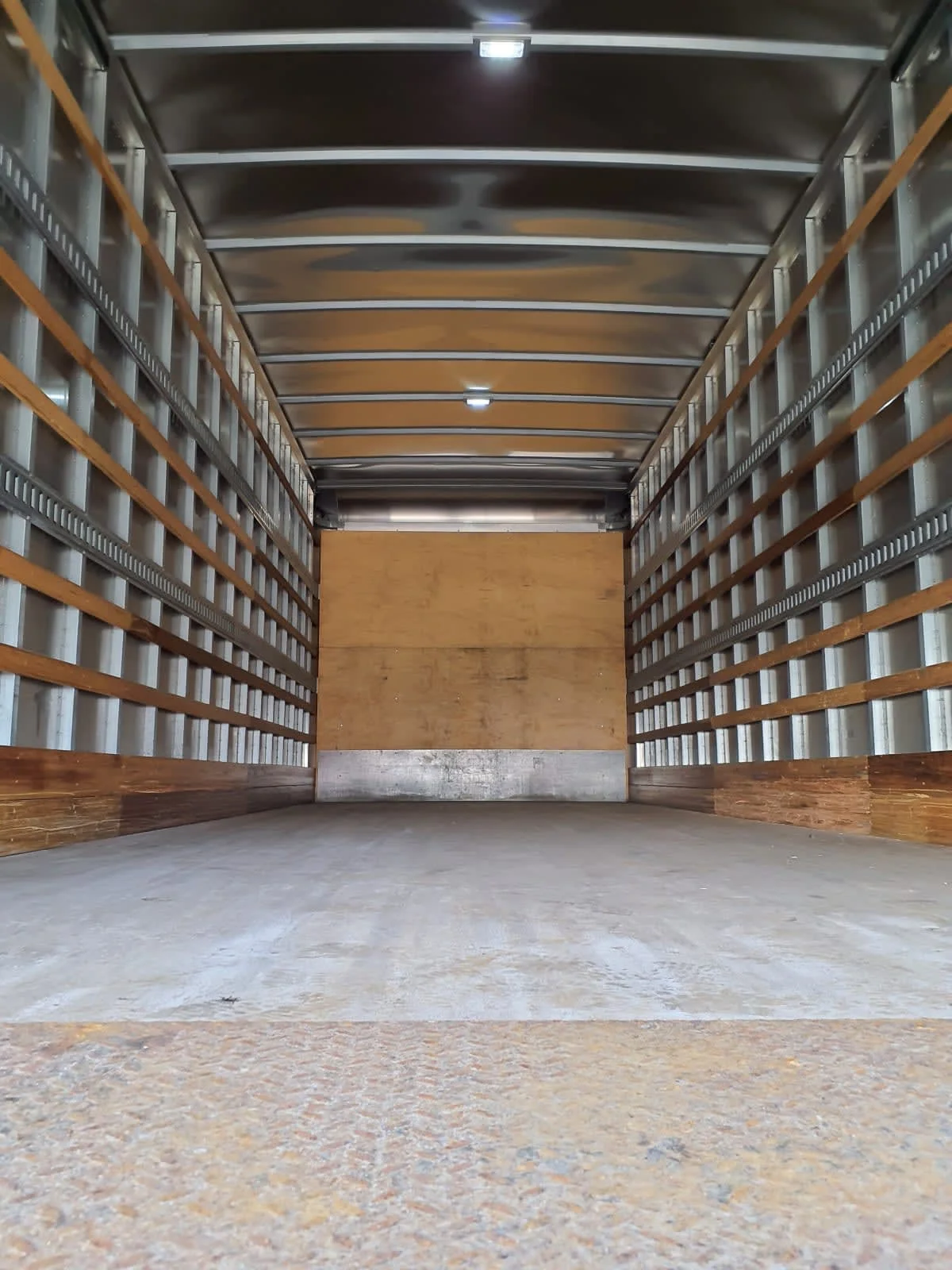 2020 Freightliner M2 106 in Oak Creek, WI — photo 8