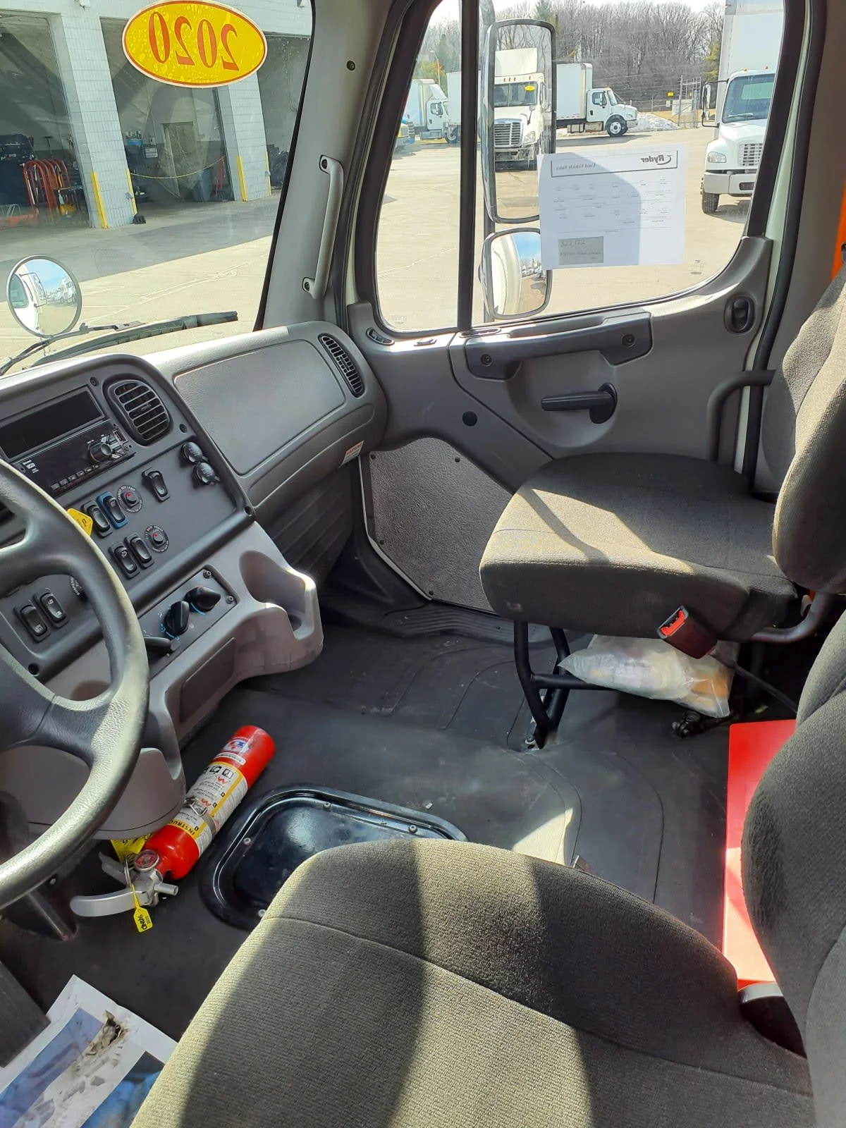 2020 Freightliner M2 106 in Oak Creek, WI — photo 7