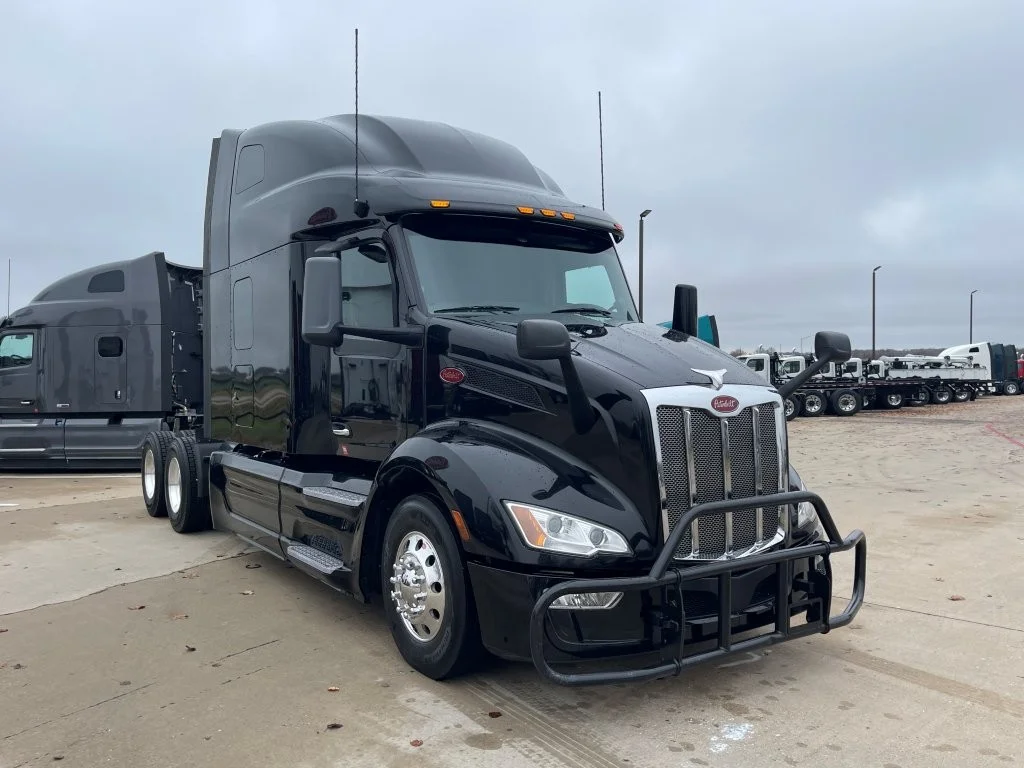 2023 Peterbilt 579 - image 7