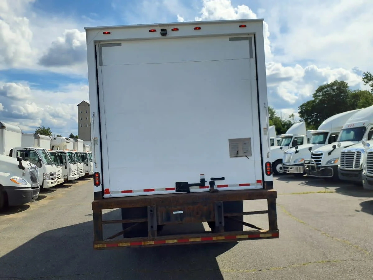 2018 International 4300 - image 5