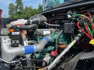 2025 Volvo VNR 640 in ADAIRSVILLE, GA — photo 6