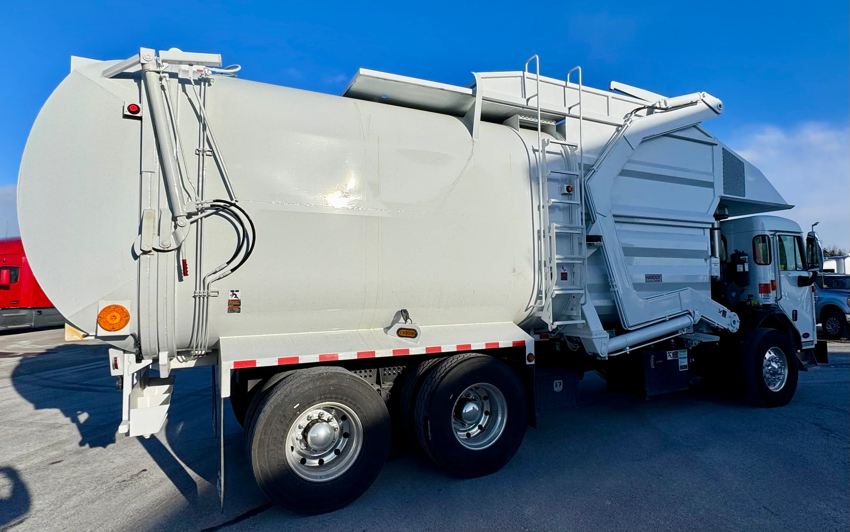 2026 Peterbilt 520 in Dayton, OH — photo 11