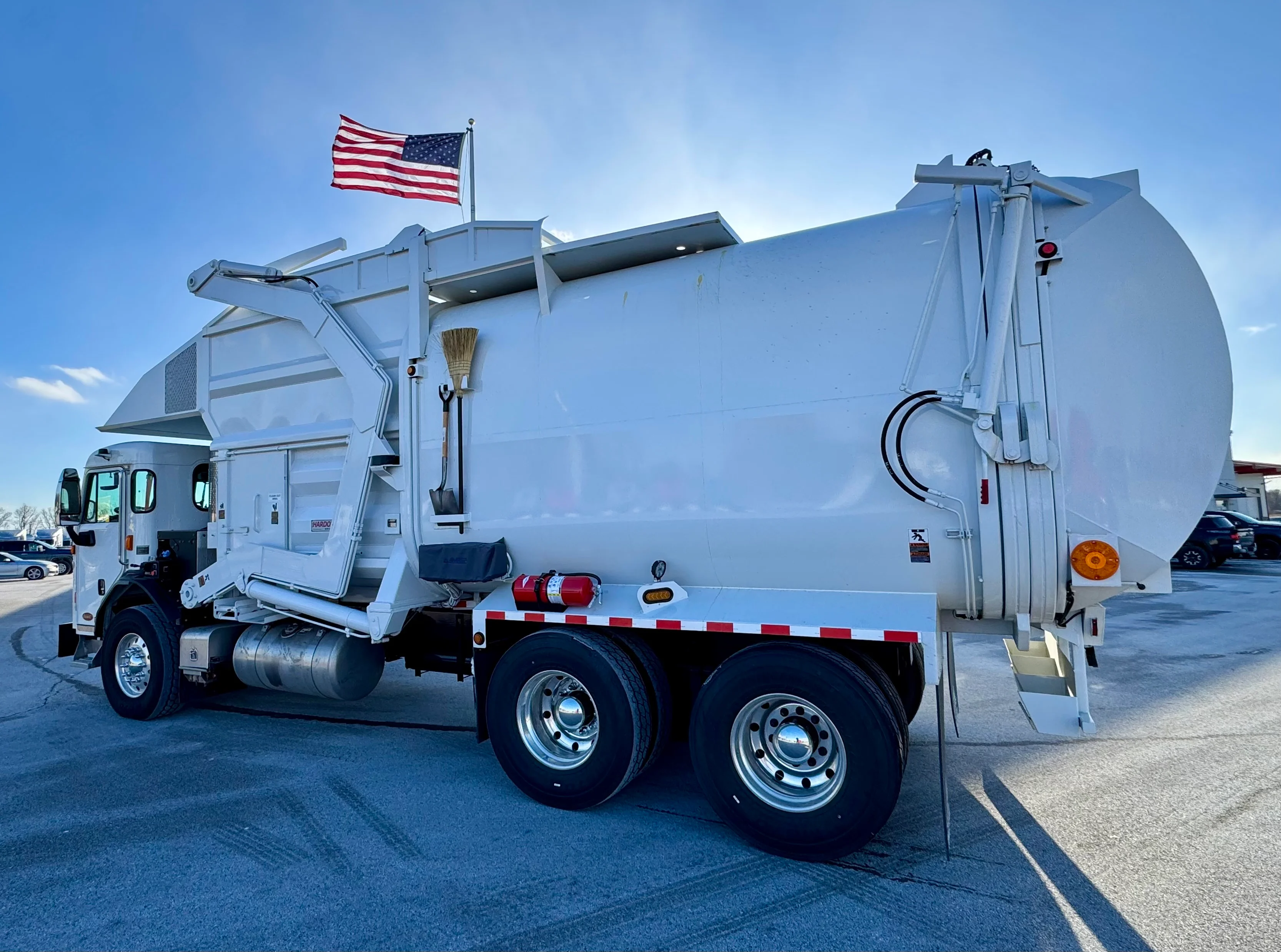 2026 Peterbilt 520 in Dayton, OH — photo 7