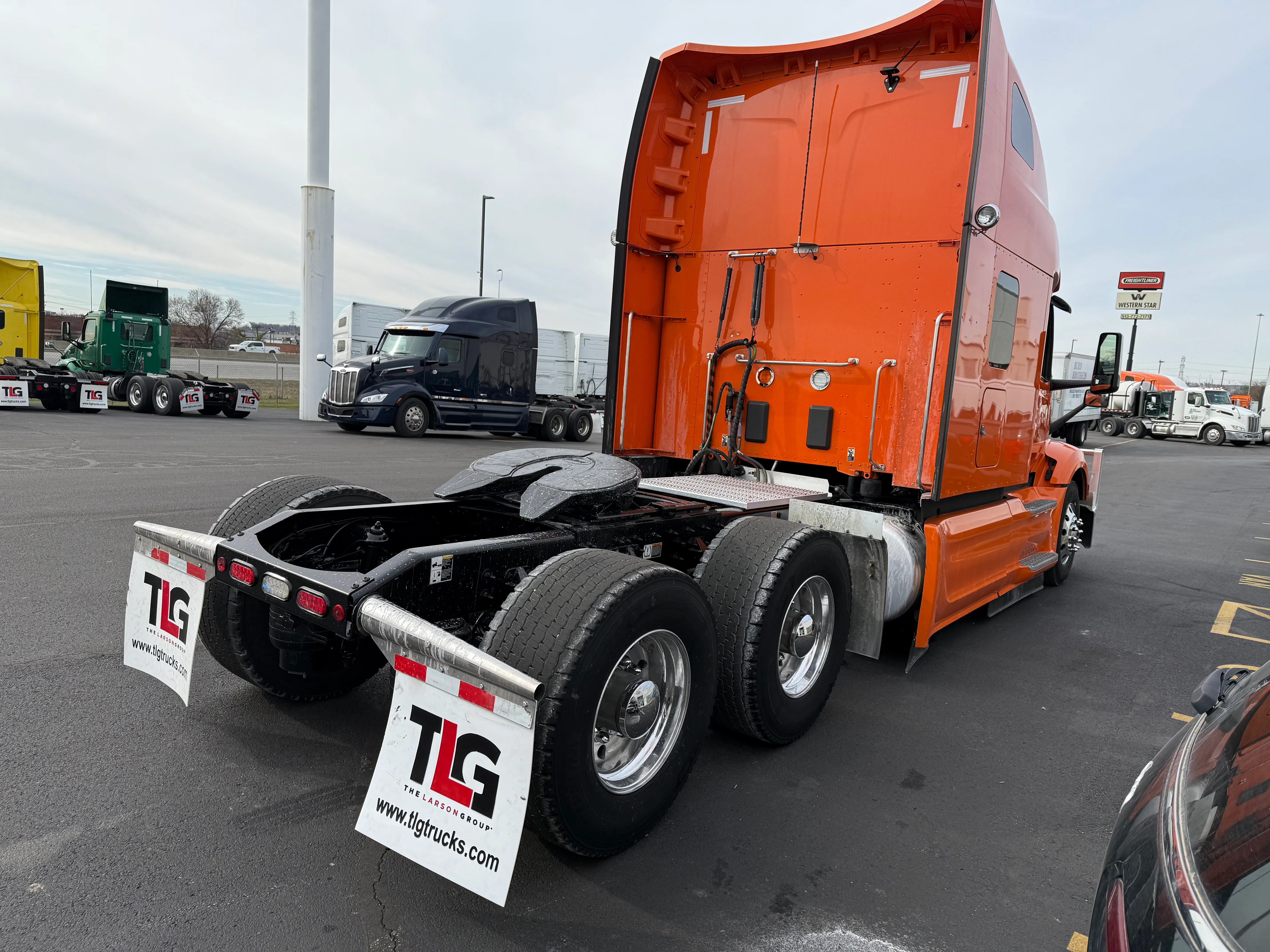 2023 Peterbilt 579 - image 5