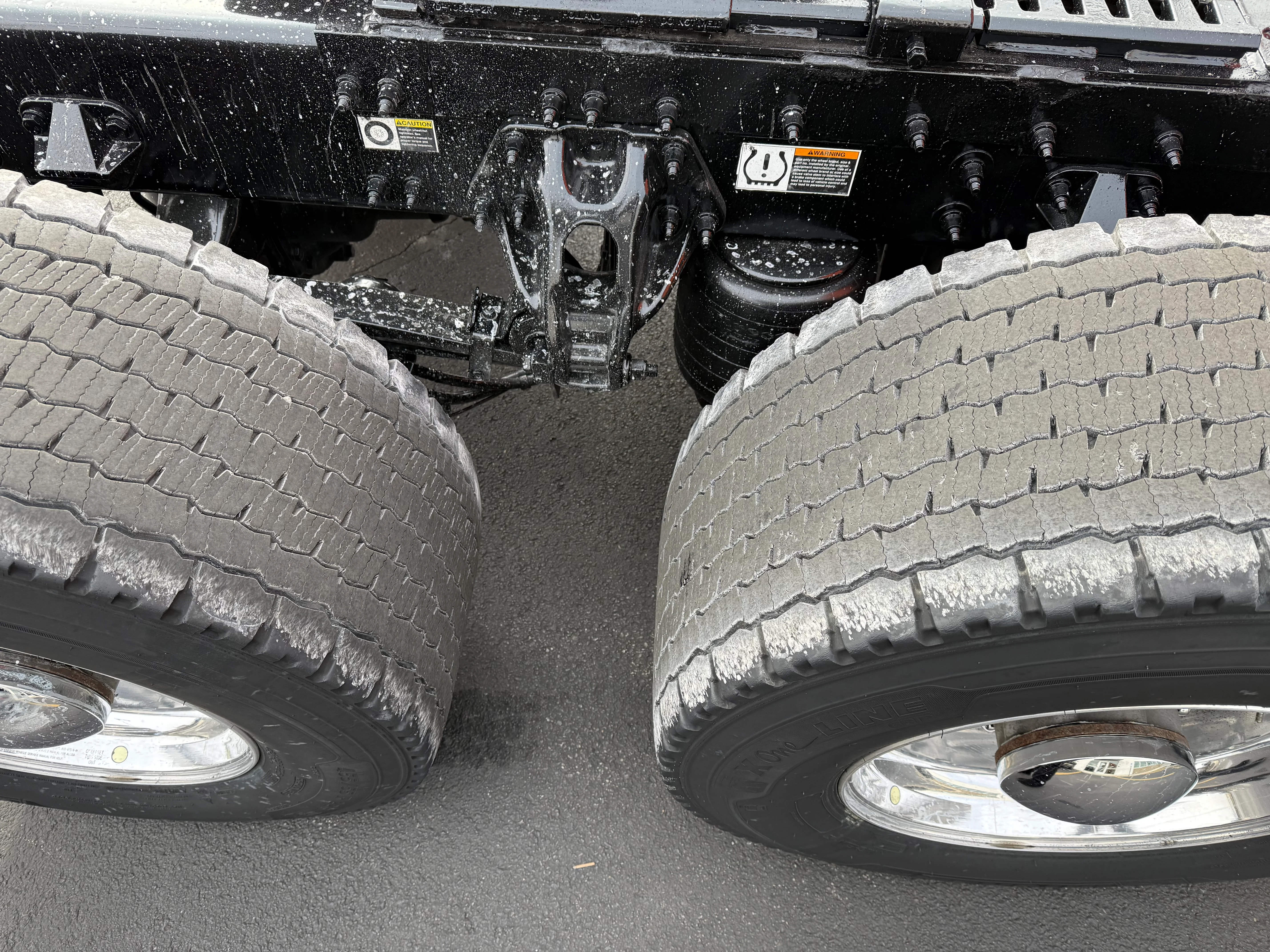 2023 Peterbilt 579 - image 12