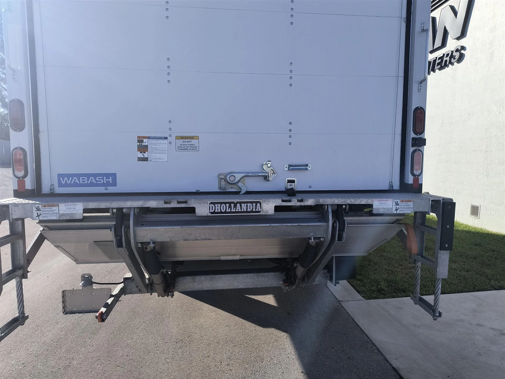 2025 Isuzu in Miami, FL — photo 4