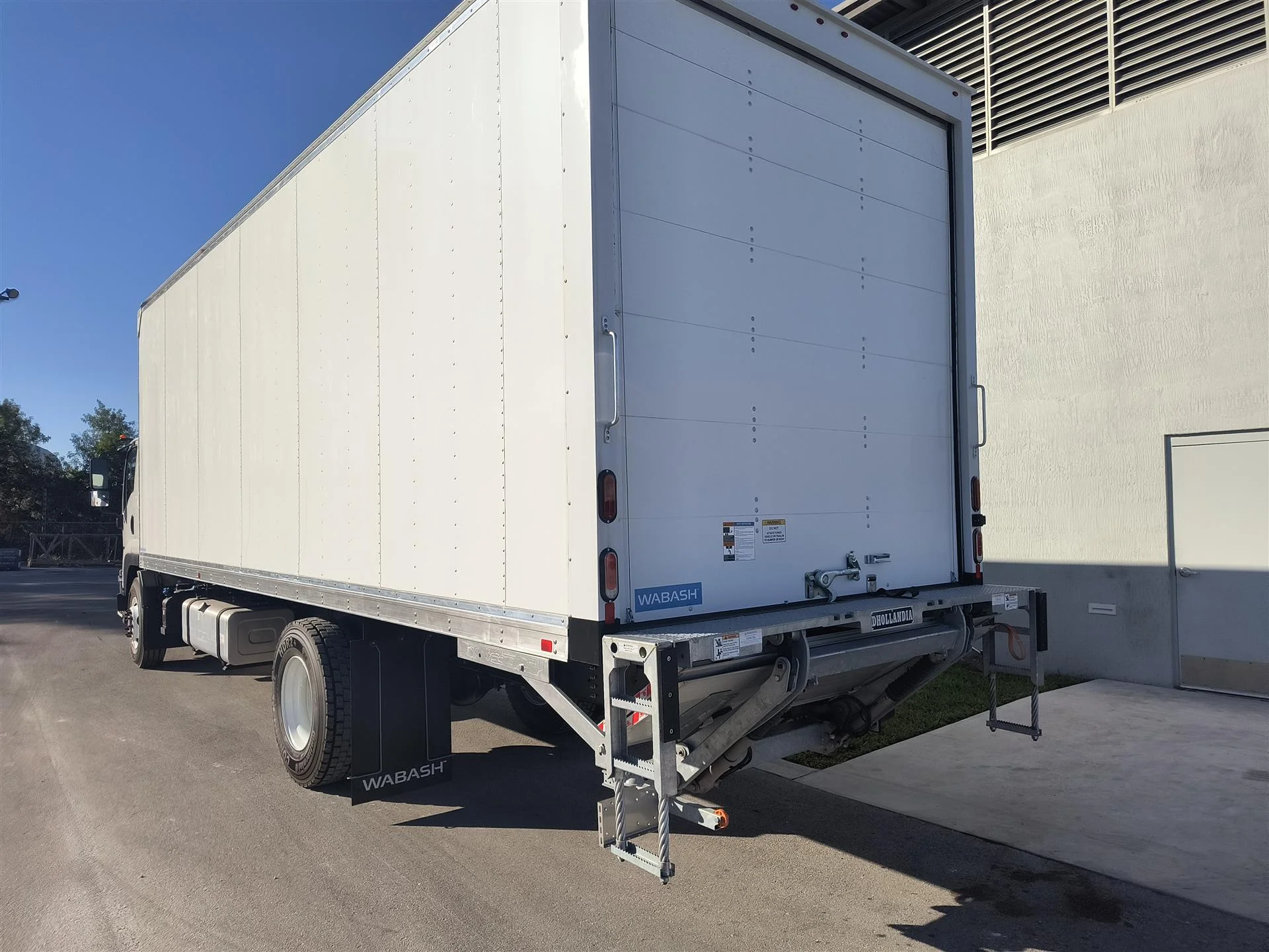 2025 Isuzu FTR in Miami, FL — photo 6
