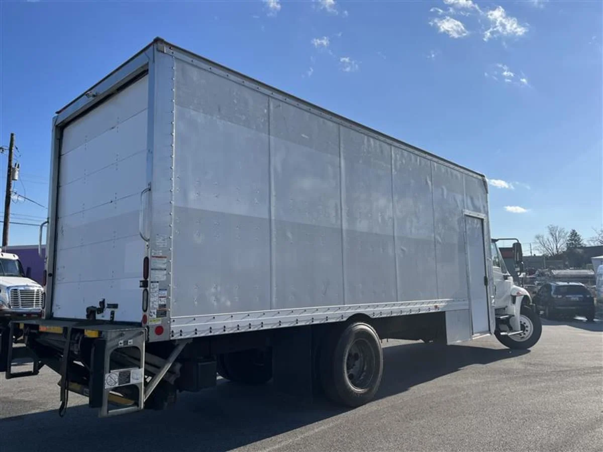 2018 International 4300 in Beltsville, MD — photo 4