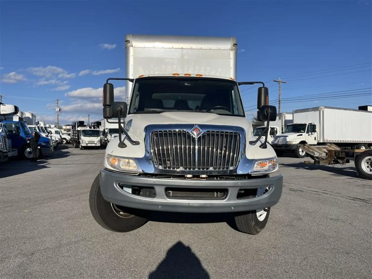2018 International 4300 in Beltsville, MD — photo 2