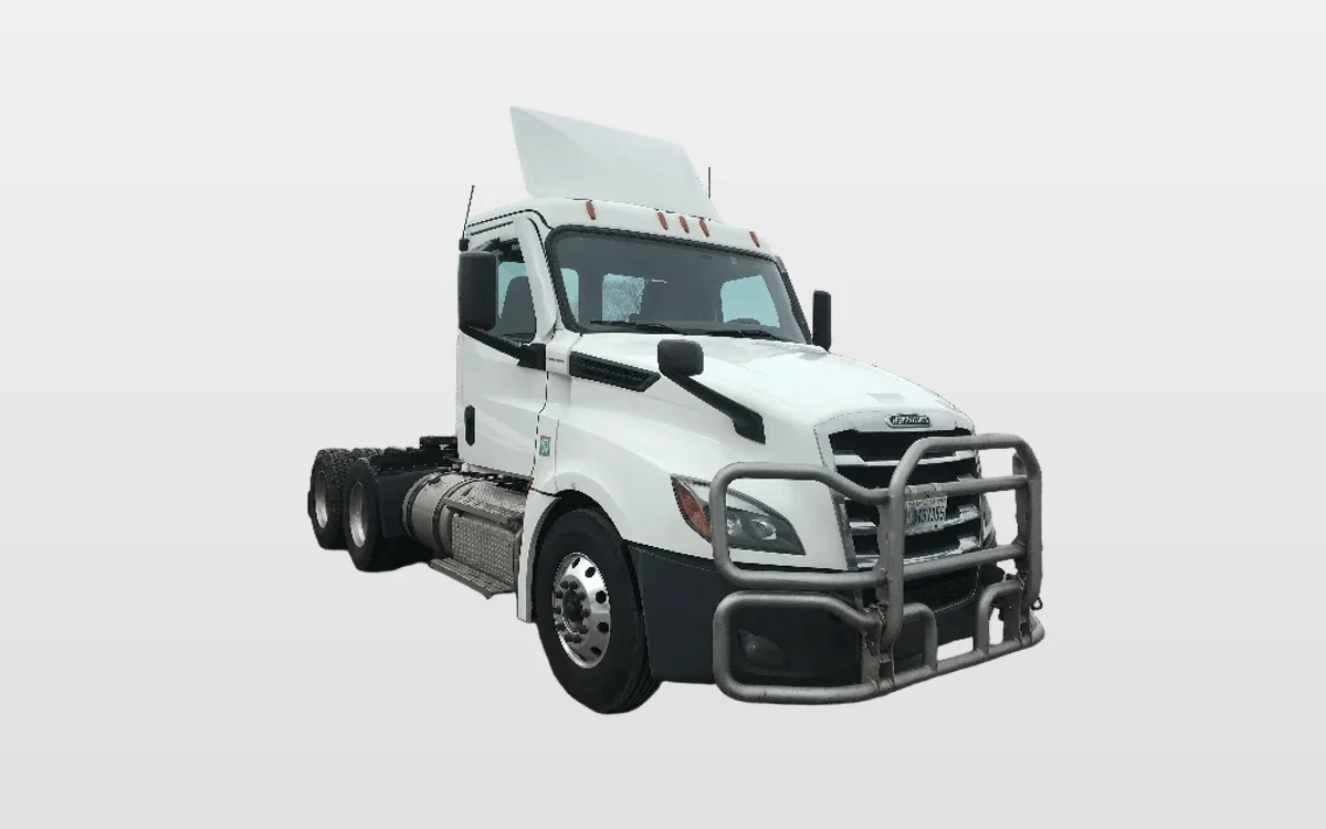 2022 Freightliner - image 1