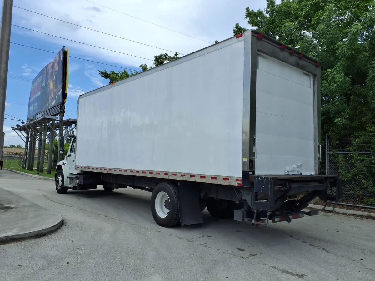 2019 Freightliner M2 106 in Davie, FL — photo 6