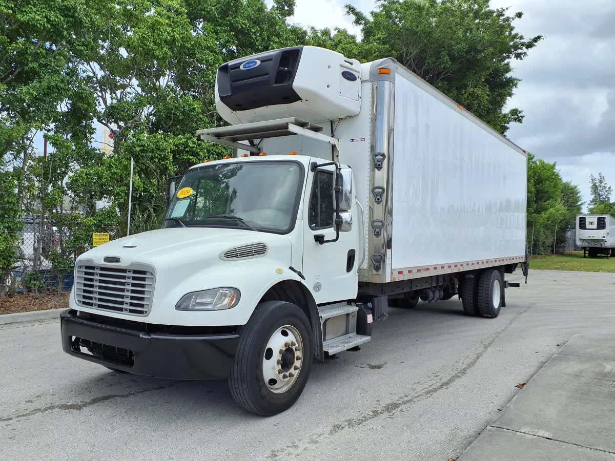 2019 Freightliner M2 106 in Davie, FL